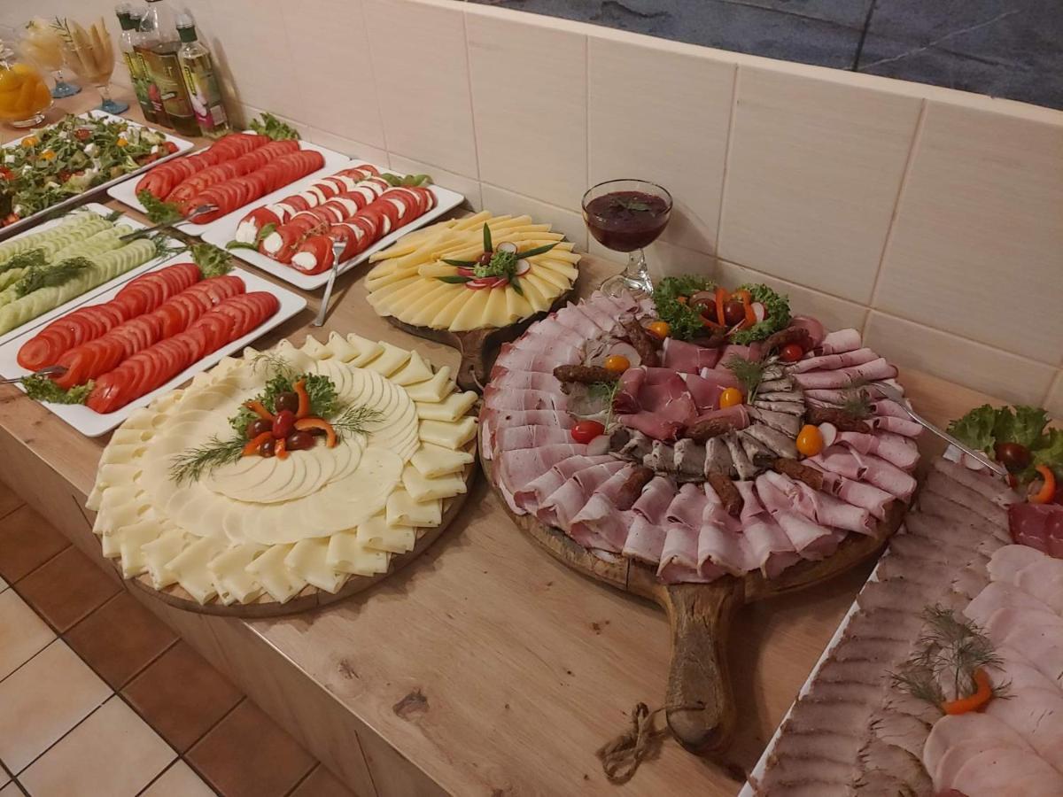 Waterside Resort Дарволко Екстериор снимка