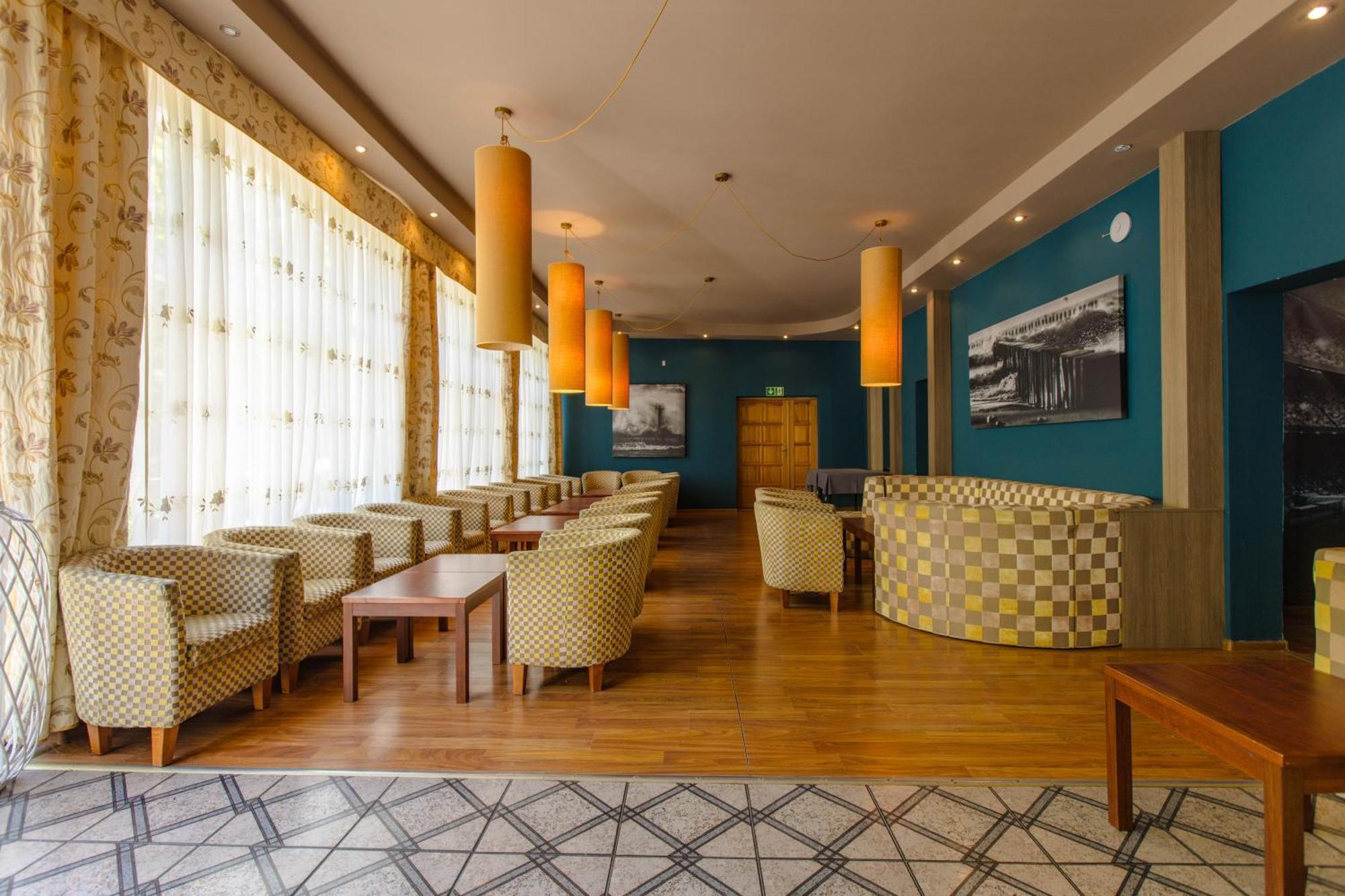 Waterside Resort Дарволко Екстериор снимка