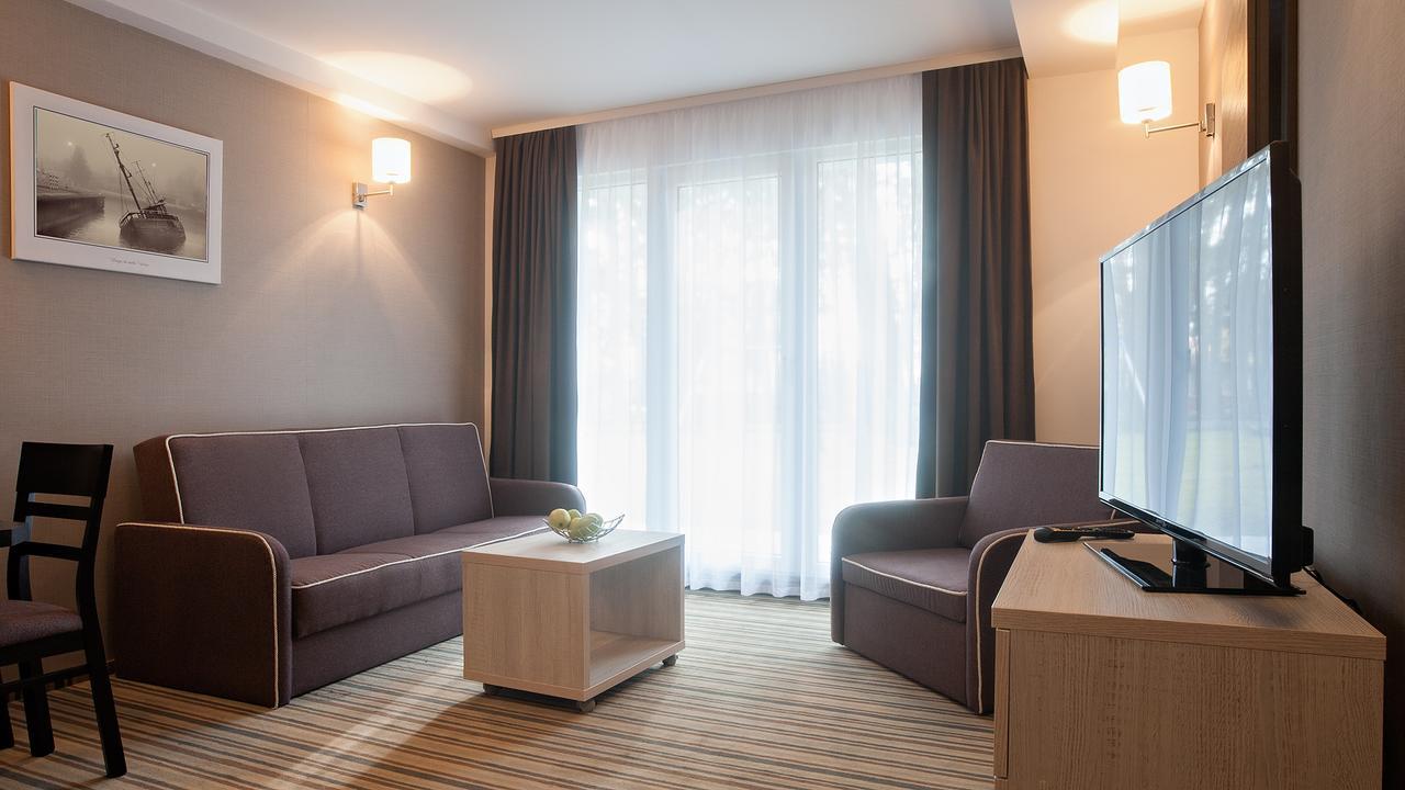 Waterside Resort Дарволко Екстериор снимка