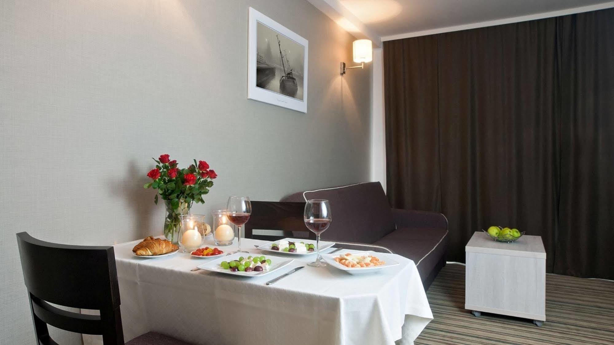 Waterside Resort Дарволко Екстериор снимка